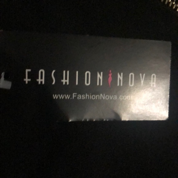 Eliza beaded crop top - Fashion Nova - Picture 3 of 5